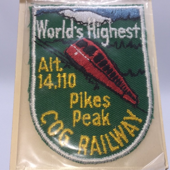 Cog Railway World’s Highest Alt. 14,110 Pikes Peak Badge Patch Colorado Train - Picture 4 of 10
